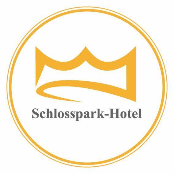 Schlosspark-Hotel Hof Von Oldenburg Rastede Exterior photo